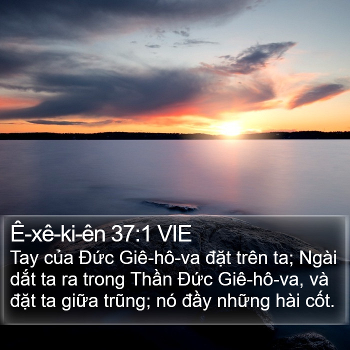 Ê-xê-ki-ên 37:1 VIE Bible Study