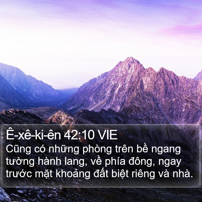 Ê-xê-ki-ên 42:10 VIE Bible Study